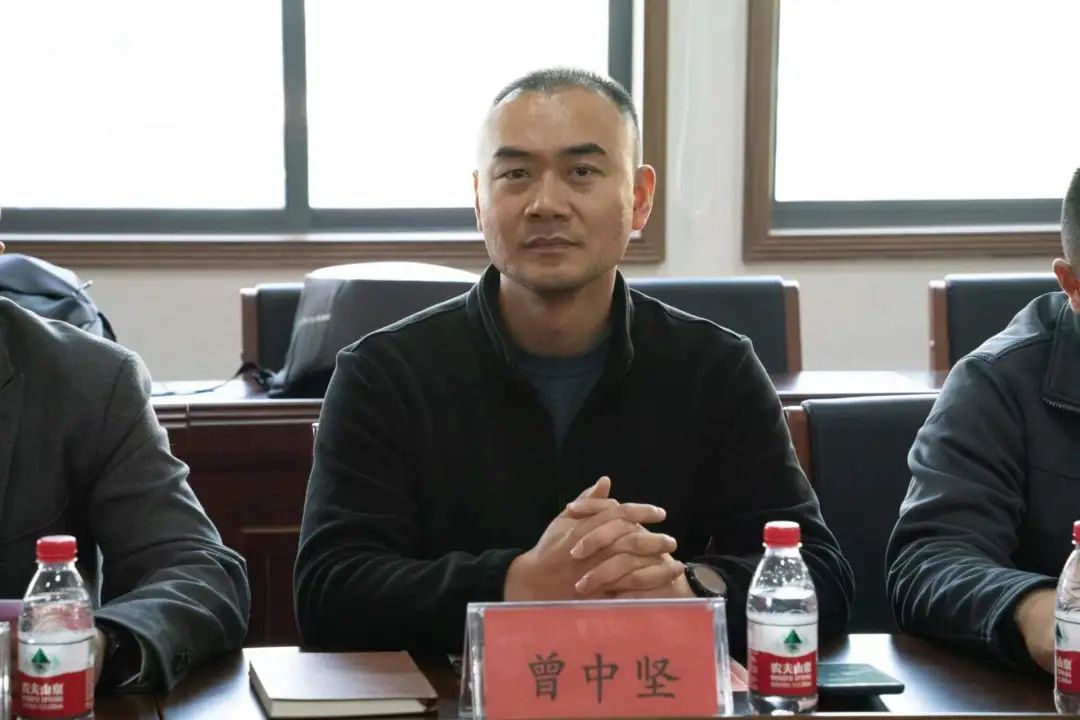 工业大型3d打印机厂家联泰科技与湖南工业职业技术学院完成签约揭牌仪式