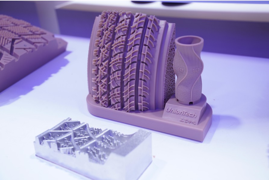联泰金属3D打印机